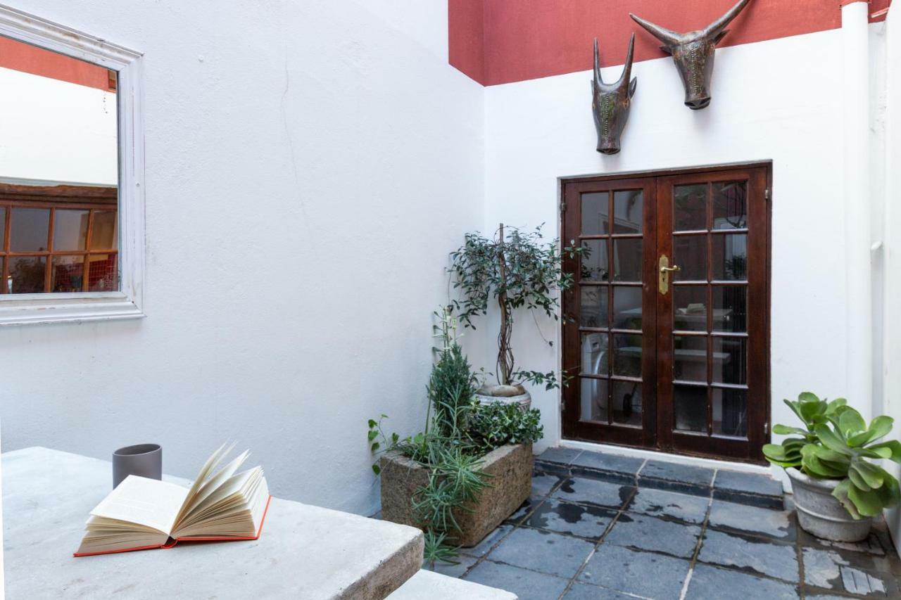 Central Cape Town, Stylish Home, With Private Courtyard Cidade Do Cabo Exterior foto